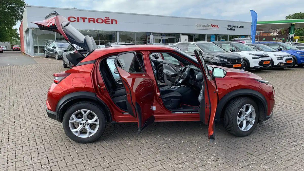 2020-nissan-juke-10-dig-t-n-connecta-117ps-dct-big-32