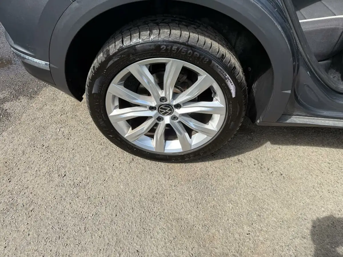 2021-volkswagen-t-roc-15-tsi-sel-dsg-big-23