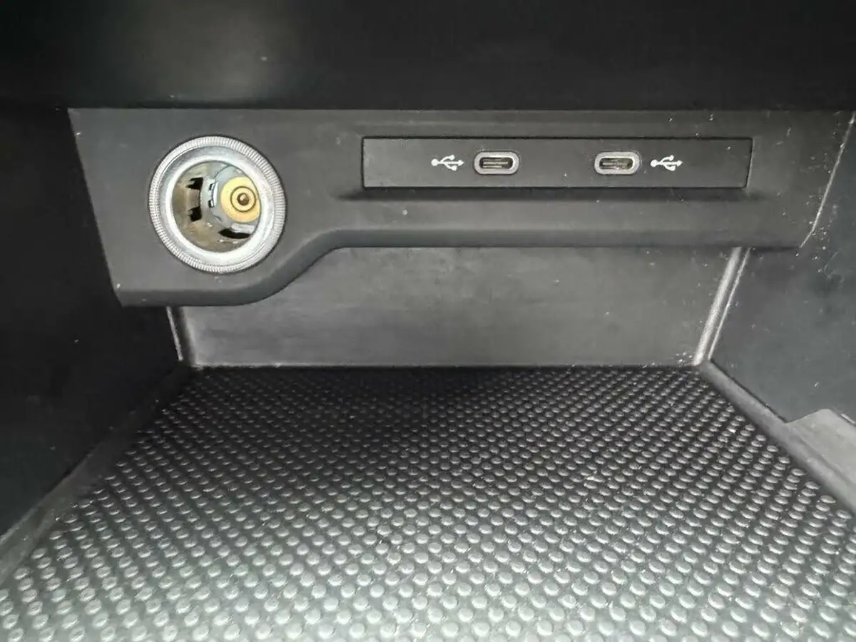 2021-volkswagen-touran-15-tsi-sel-dsg-big-60