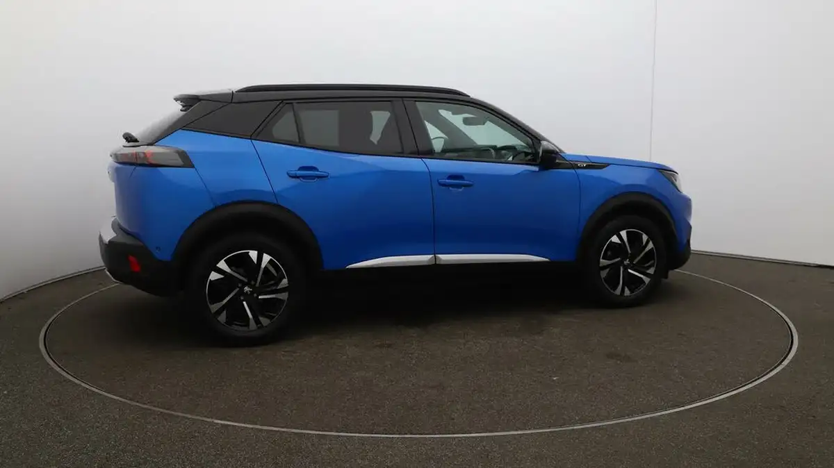 2022-peugeot-2008-suv-12-puretech-gt-big-51