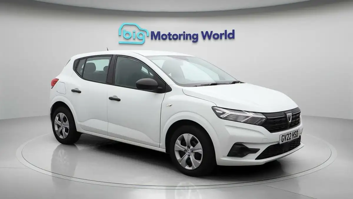 2022-dacia-sandero-10-sce-essential-big-1