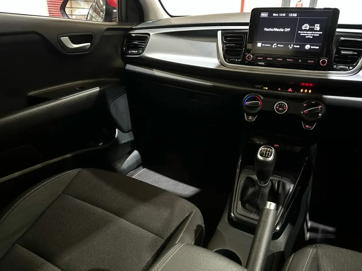 2022-kia-rio-10-t-gdi-2-big-19