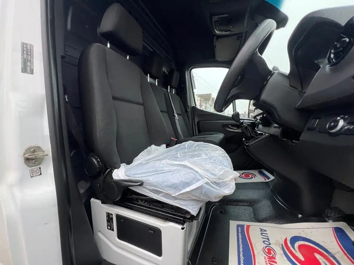 2019-mercedes-benz-sprinter-21cdi-316-l2h1-163pseu6b-panel-van-rwd-eco-gear-360-big-57