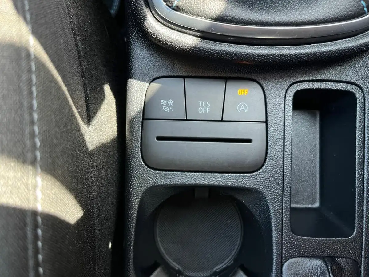 2023-ford-fiesta-10t-active-125ps-hybrid-mhev-big-36