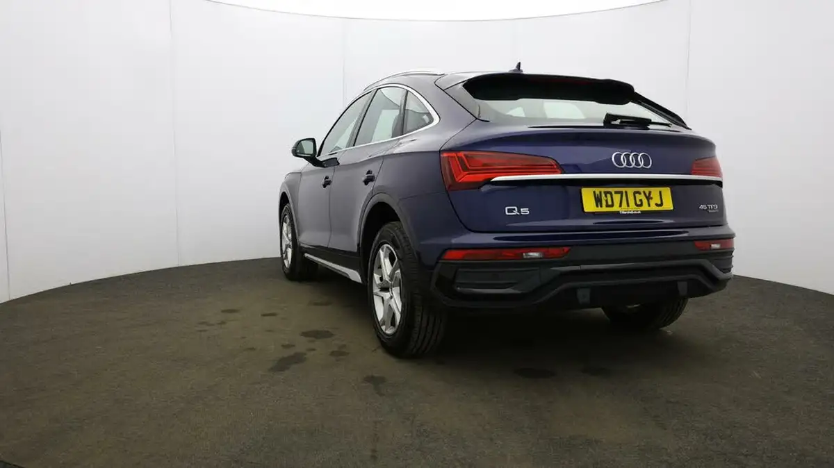 2022-audi-q5-20-45-tfsi-sportback-big-7