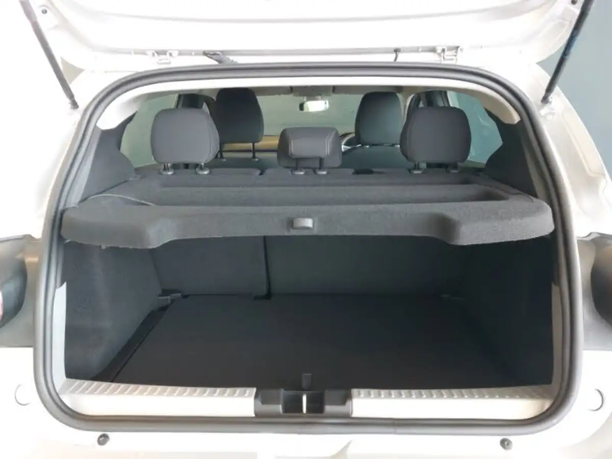 2024-dacia-sandero-stepway-10-tce-extreme-90bhp-big-7