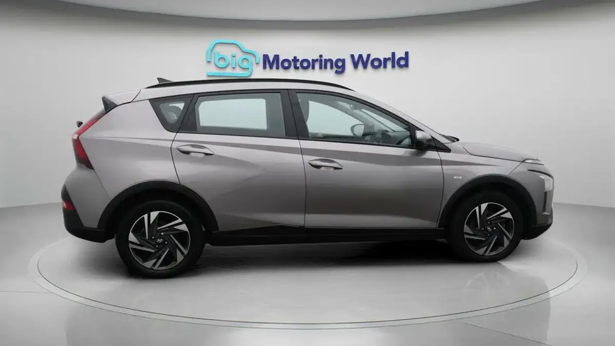 2022-hyundai-bayon-10-t-gdi-se-connect-dct-big-8