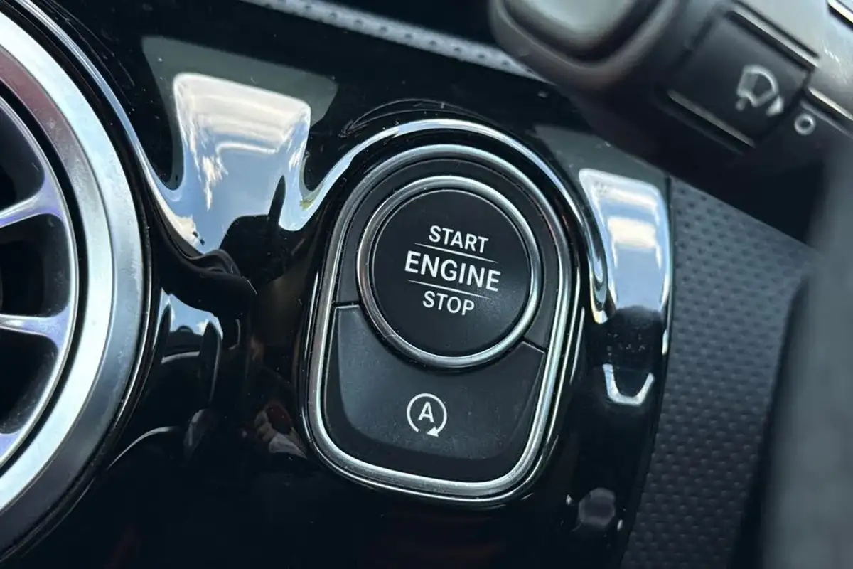 2021-mercedes-benz-cla-13-cla-180-amg-line-premium-plus-coupe-4d-big-41