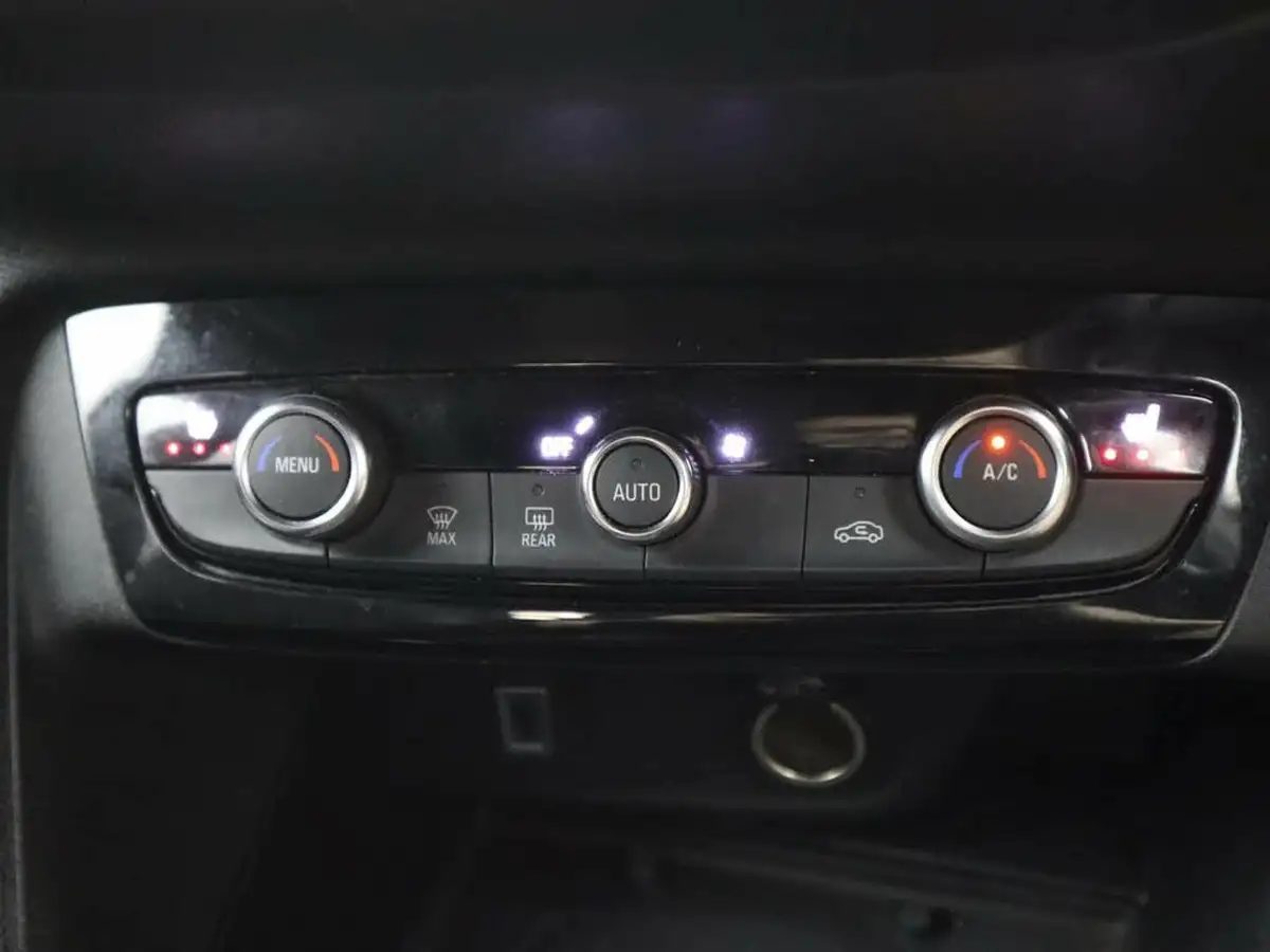 2023-vauxhall-corsa-12-turbo-ultimate-100ps-big-28