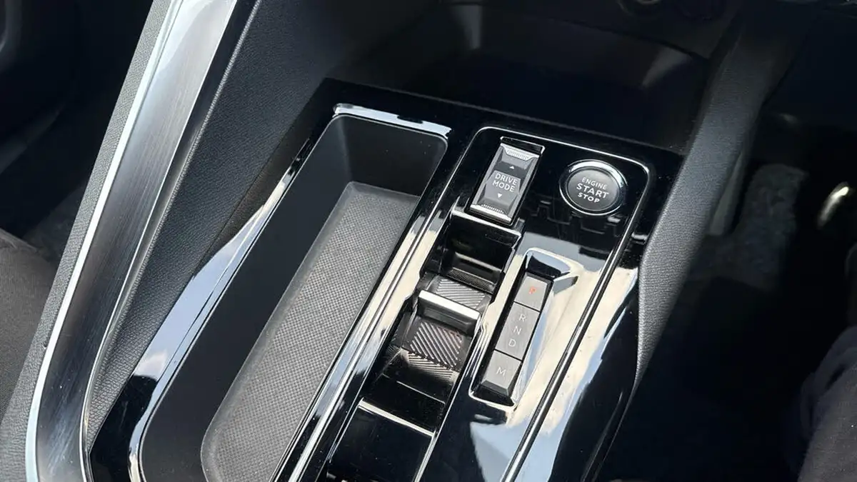 2023-peugeot-3008-suv-15-bluehdi-active-premium-eat8-big-19