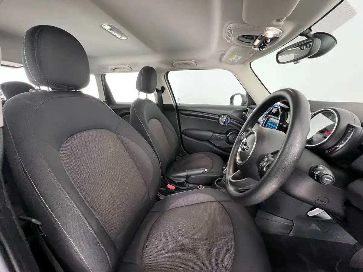2018-mini-cooper-15-cooper-classic-ss-hatchback-5d-auto-big-13
