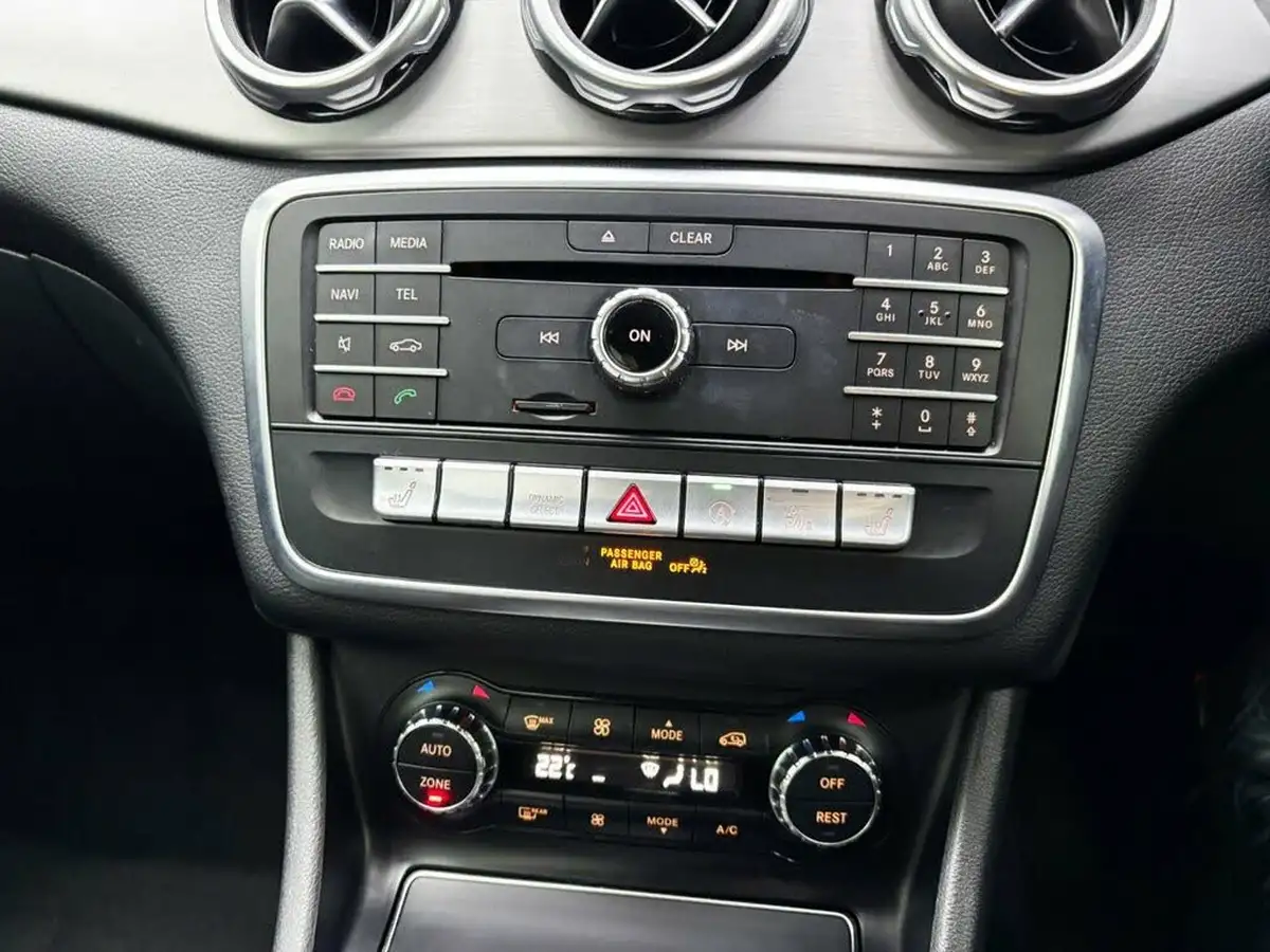 2020-mercedes-benz-gla-class-16-gla-180-amg-line-edition-7g-dct-big-22