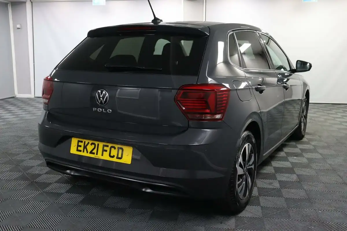 2021-volkswagen-polo-10-match-big-19
