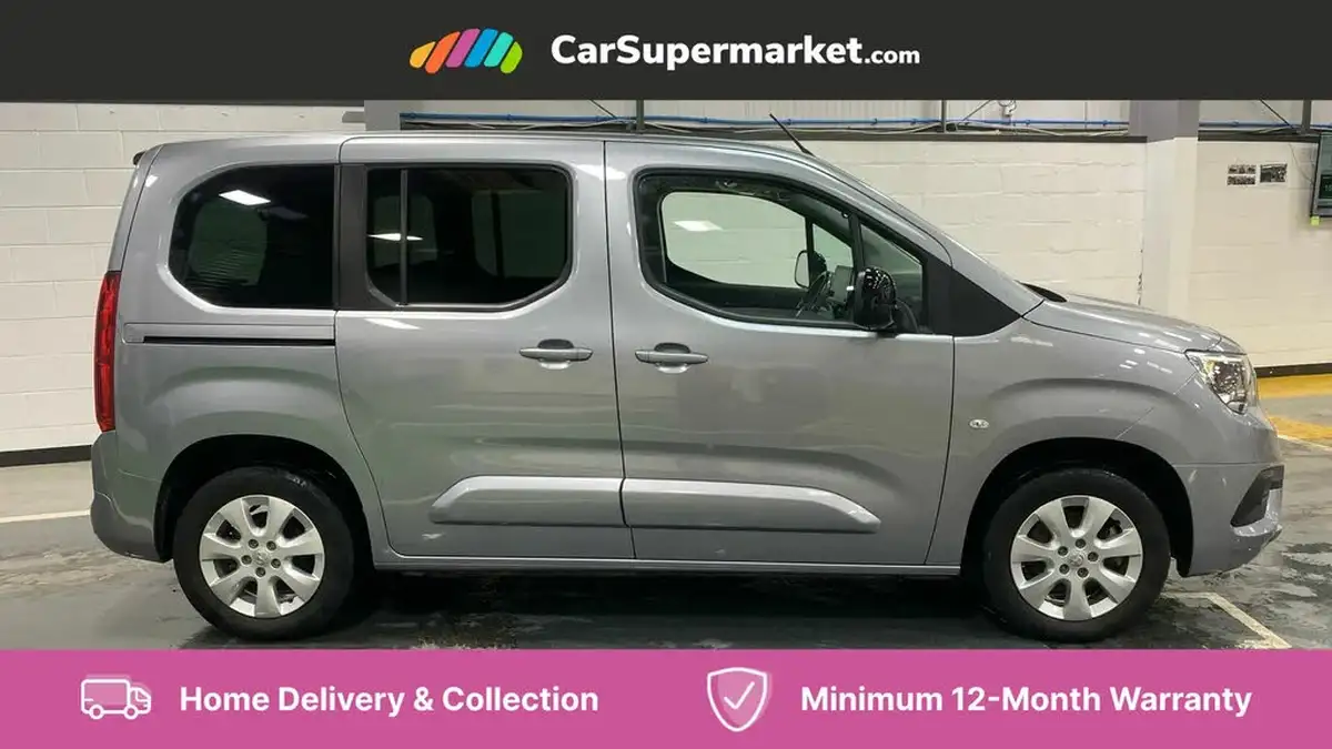 2022-vauxhall-combo-life-e-se-big-2