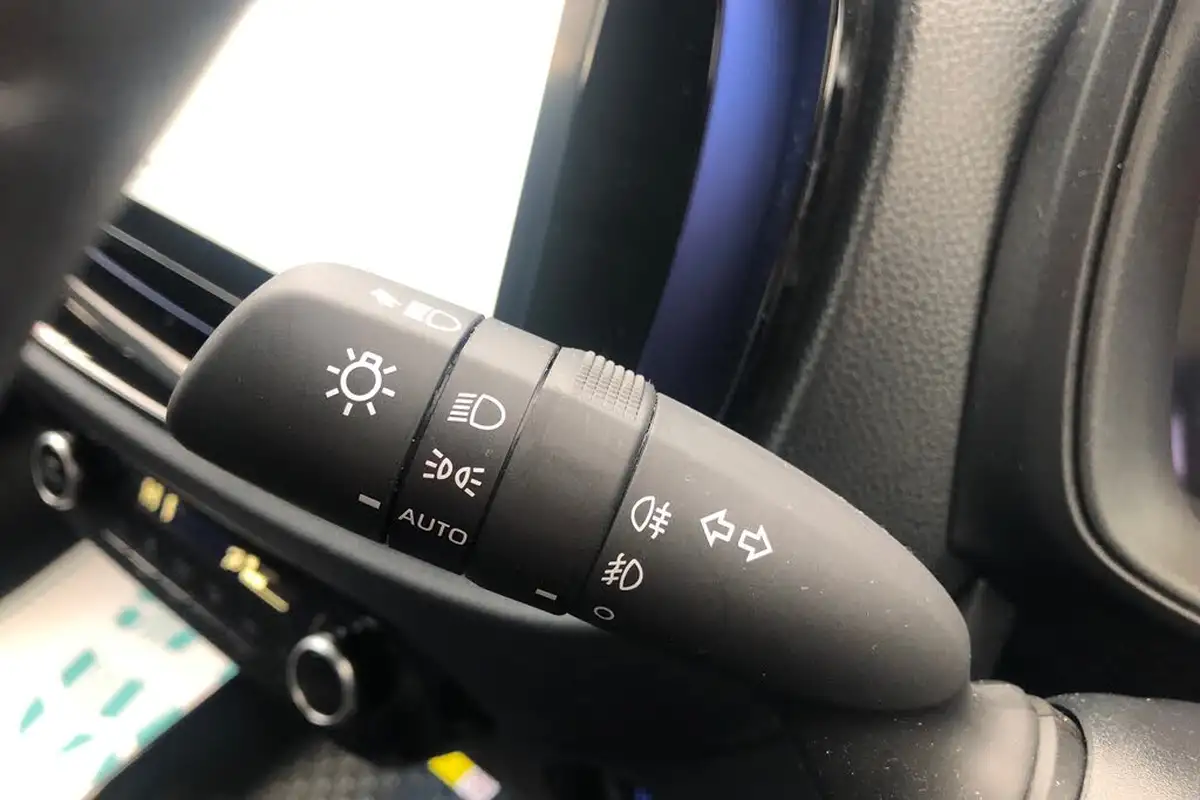 2023-toyota-aygo-x-10-vvt-i-exclusive-cvt-big-15