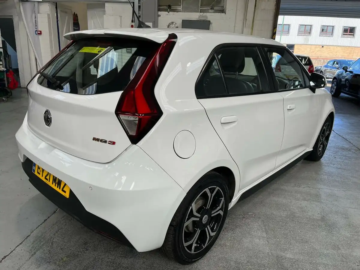 2021-mg-mg3-15-vti-tech-exclusive-nav-big-6