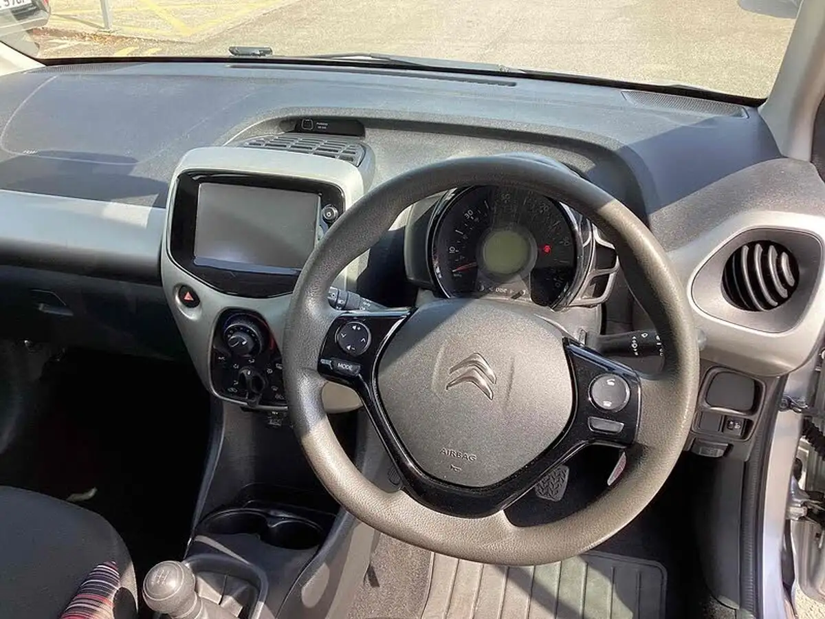 2016-citroen-c1-10-vti-feel-5d-big-11