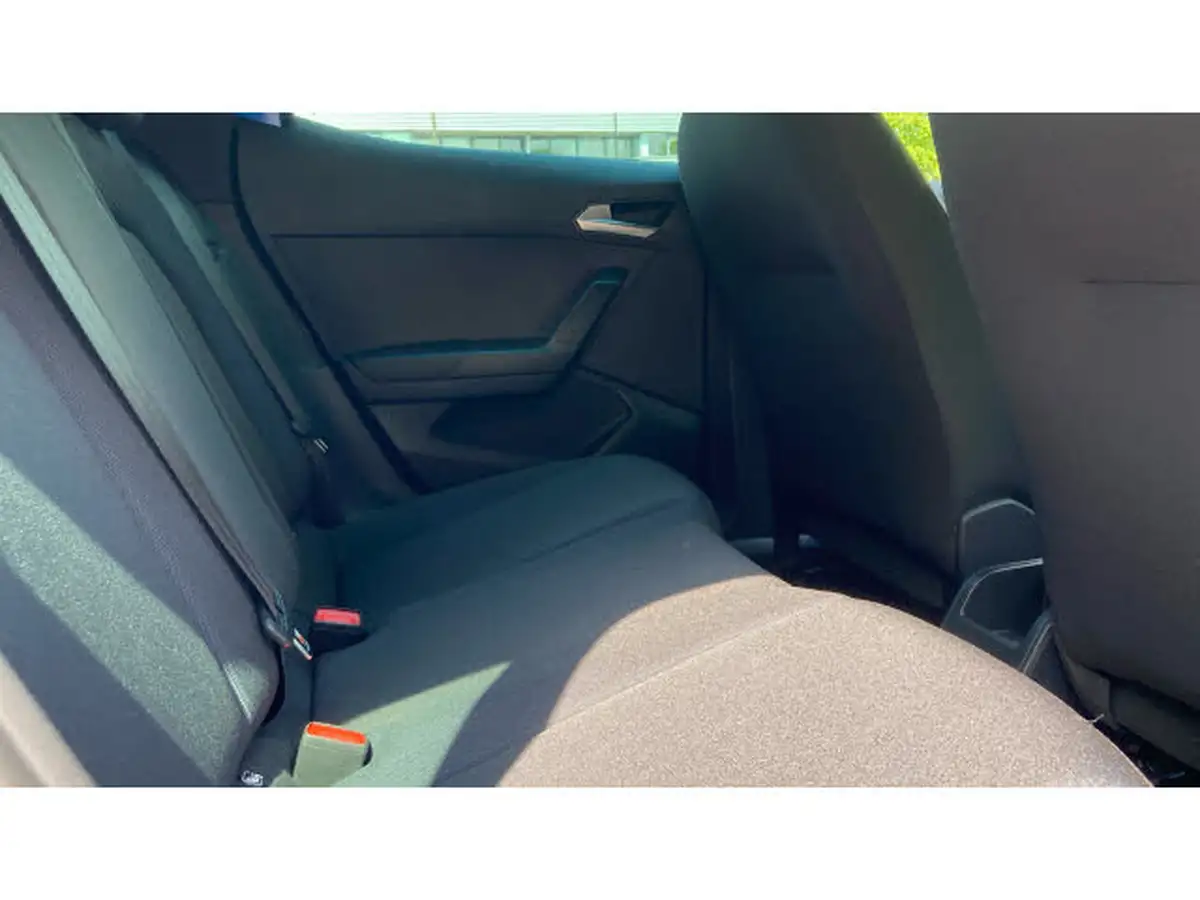 2022-seat-arona-10-tsi-fr-big-46