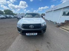 2020-toyota-hi-lux-24d-4d-active-150hpeu6dt-e-35t-double-pick-up-small-1