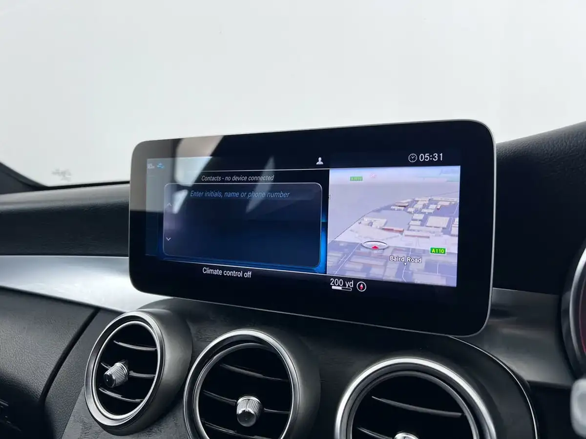 2018-mercedes-benz-c-class-15-c200-amg-line-ss-estate-5d-big-38