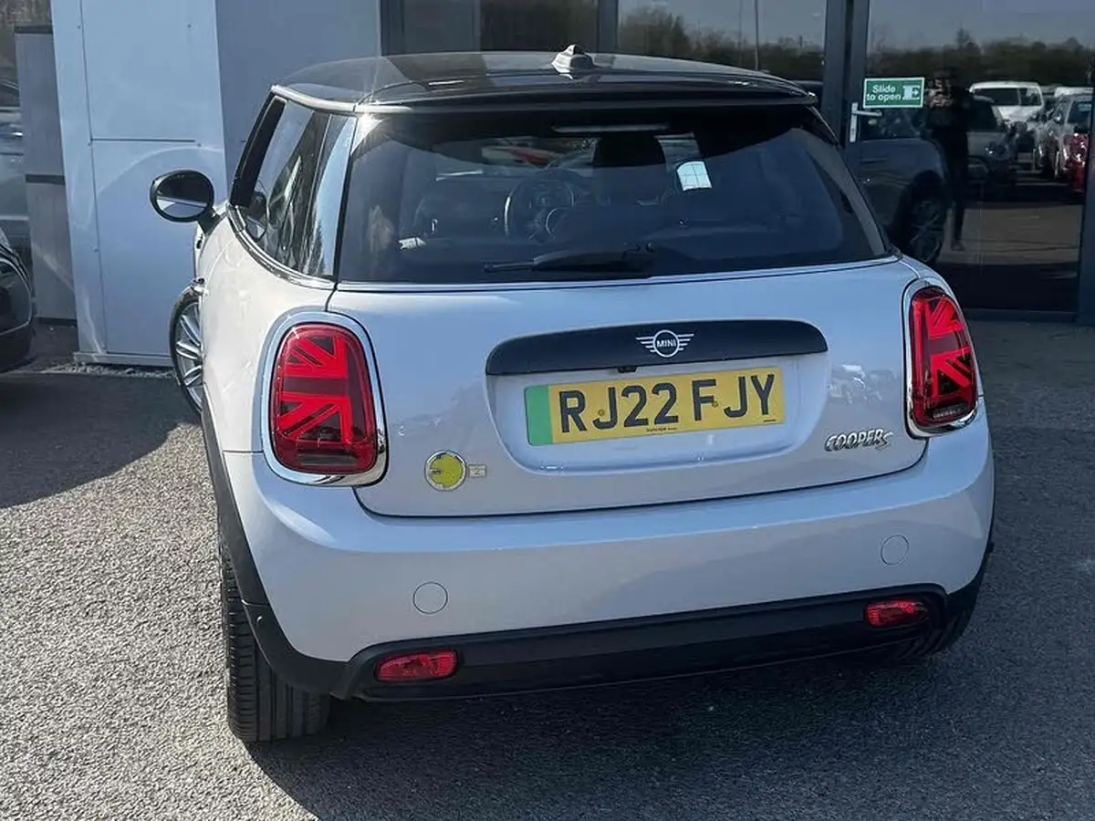 2022-mini-cooper-e-cooper-s-2-big-16