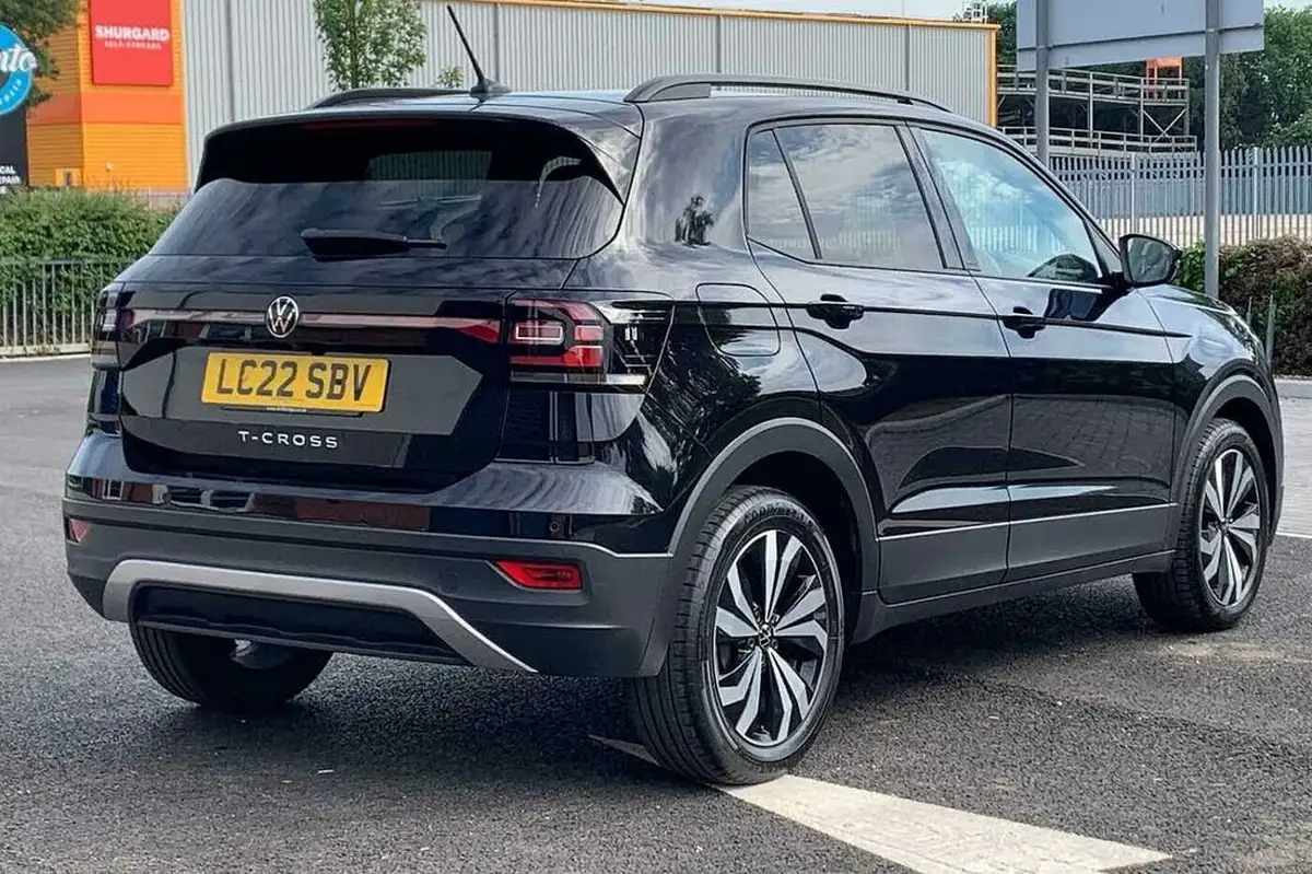 2022-volkswagen-t-cross-10-tsi-black-edition-95ps-big-32