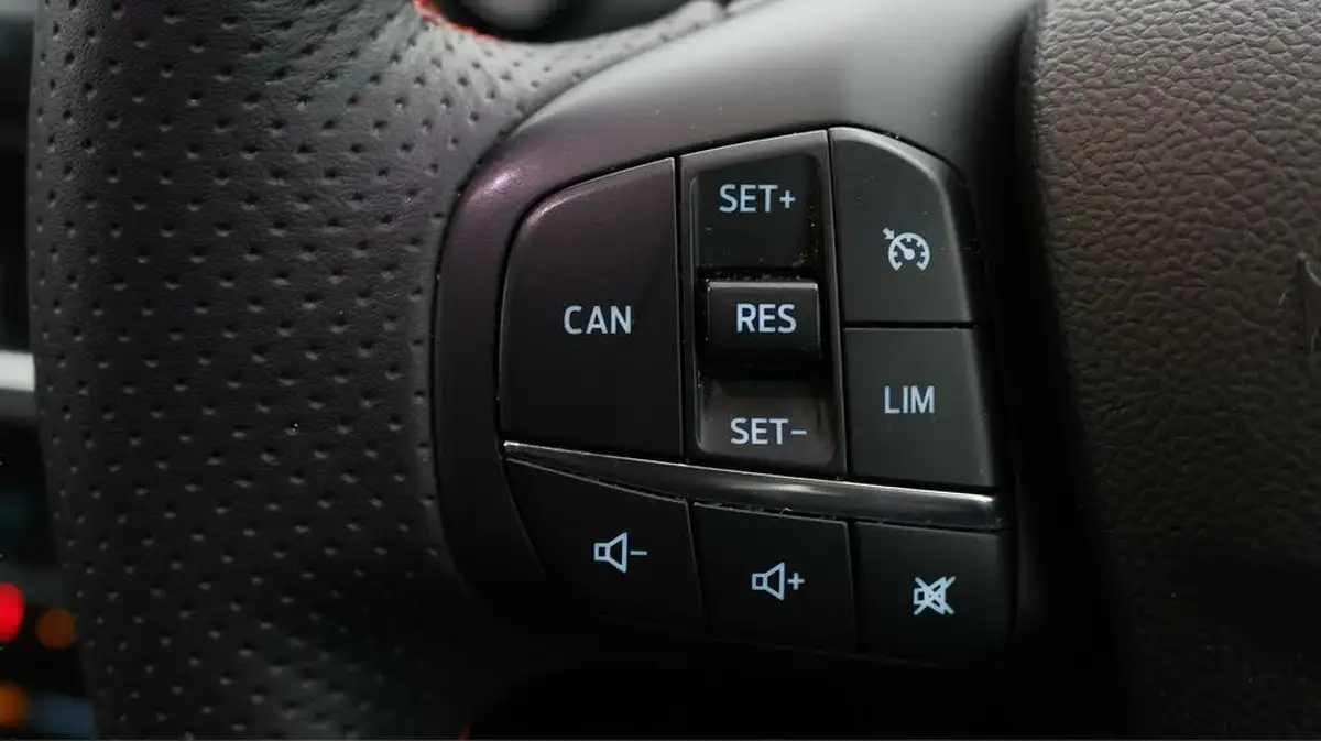 2022-ford-puma-suv-15-st-big-21