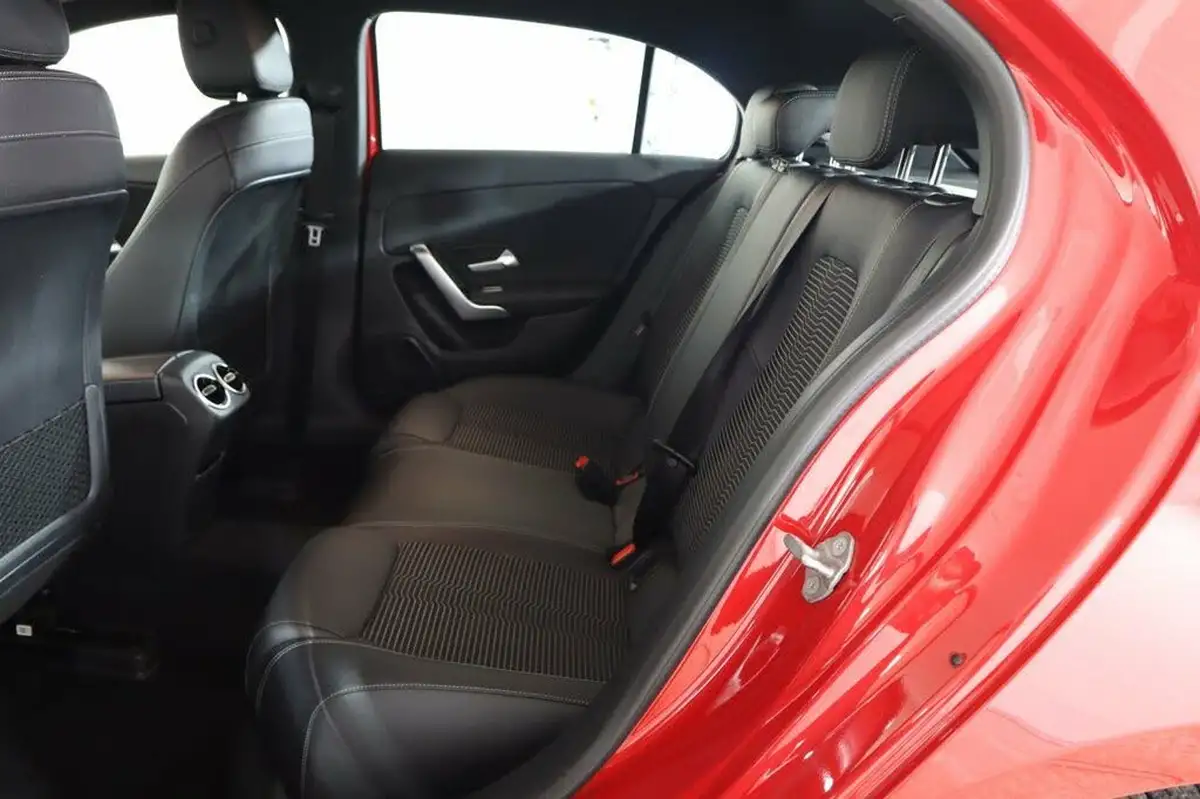 2019-mercedes-benz-a-class-15d-a180d-sport-executive-hatchback-5d-7g-dct-big-34