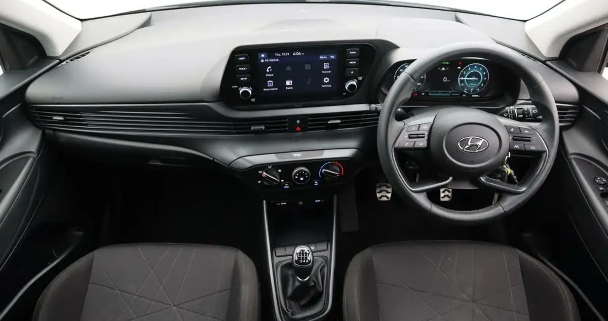 2022-hyundai-bayon-10-t-gdi-se-connect-big-13