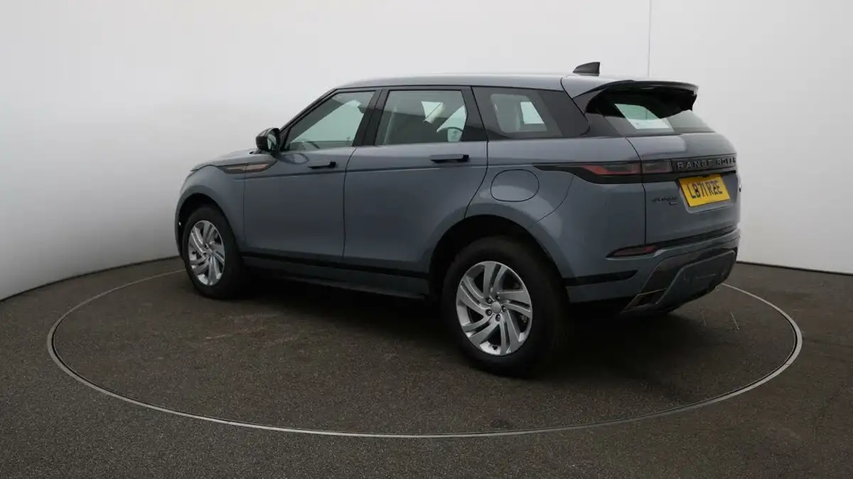 2022-land-rover-range-rover-evoque-15-p300e-r-dynamic-s-big-5