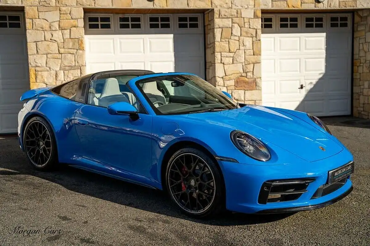 2021-porsche-911-30-targa-4s-big-3