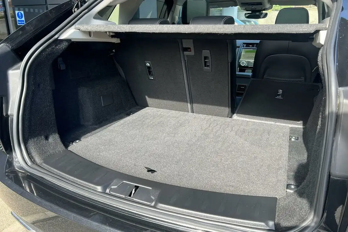 2023-jaguar-e-pace-20-d200-r-dynamic-se-black-big-30