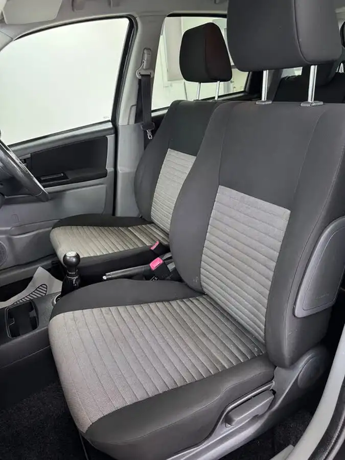 2014-suzuki-sx4-16-sz5-big-10