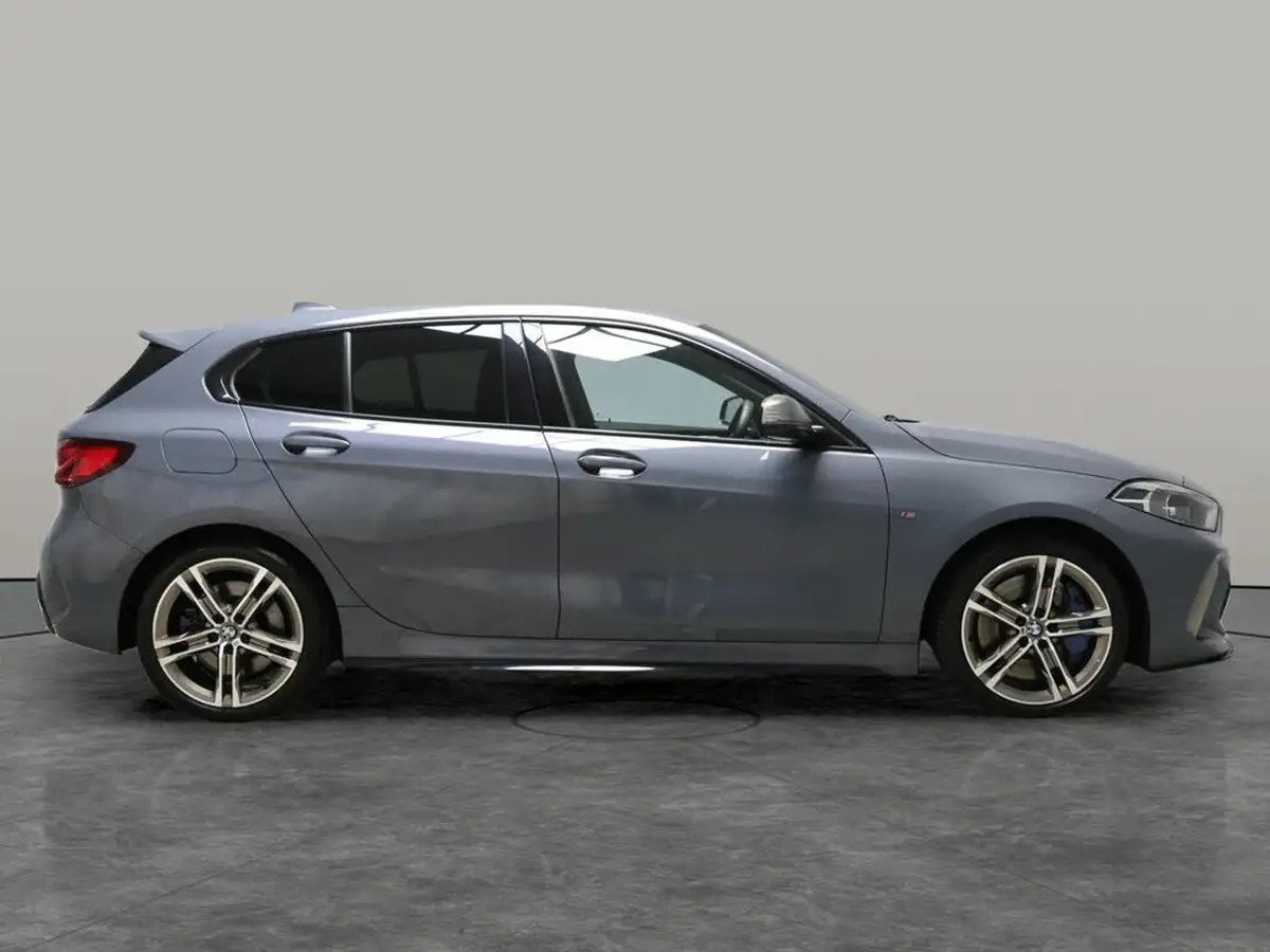 2020-bmw-1-series-20-m135i-xdrive-big-5