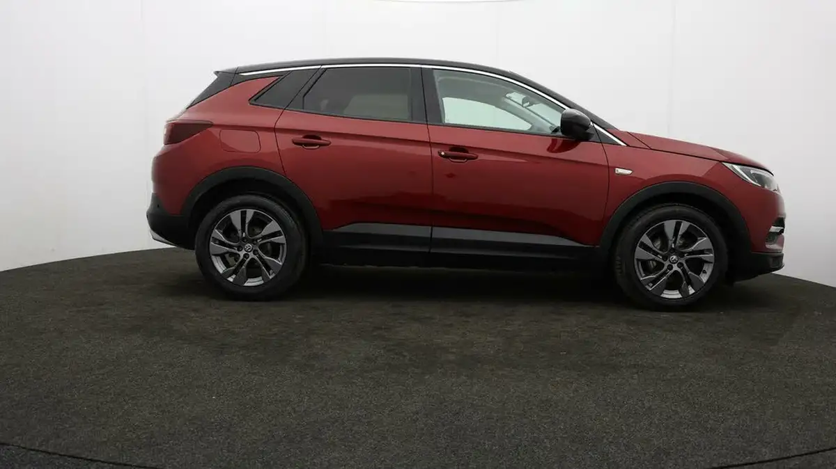 2020-vauxhall-grandland-x-12-sri-nav-big-7