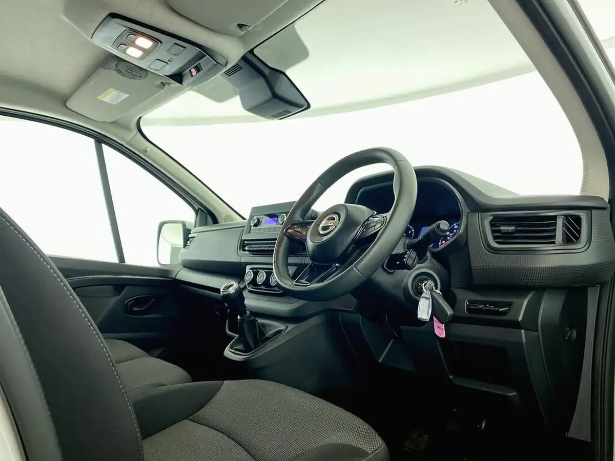 2022-nissan-primastar-20dci-acenta-28-l1h1-110pseu6d-panel-big-30