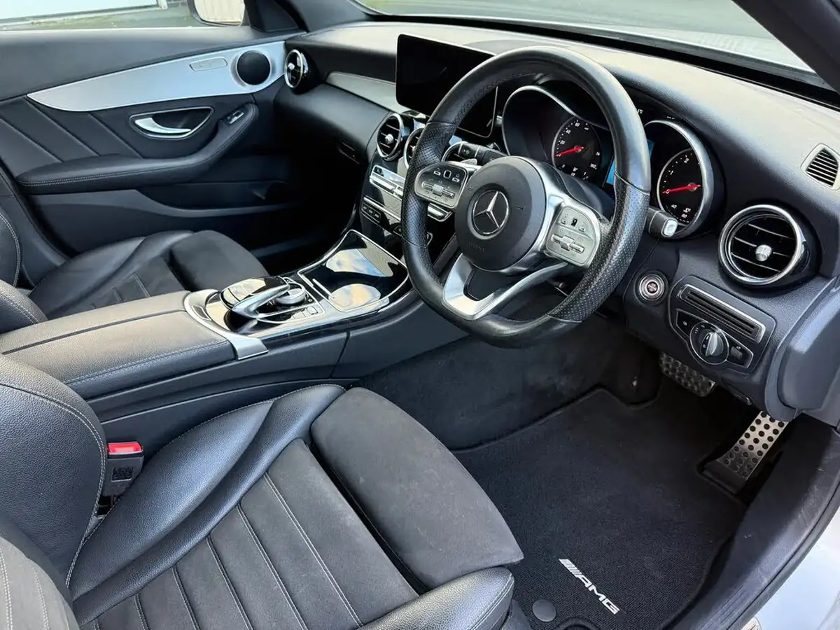 2019-mercedes-benz-c-class-20d-c220d-amg-line-premiumss-saloon-4d-big-3