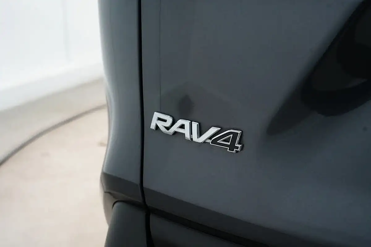 2022-toyota-rav4-25-vvt-i-excel-215bhp-big-14