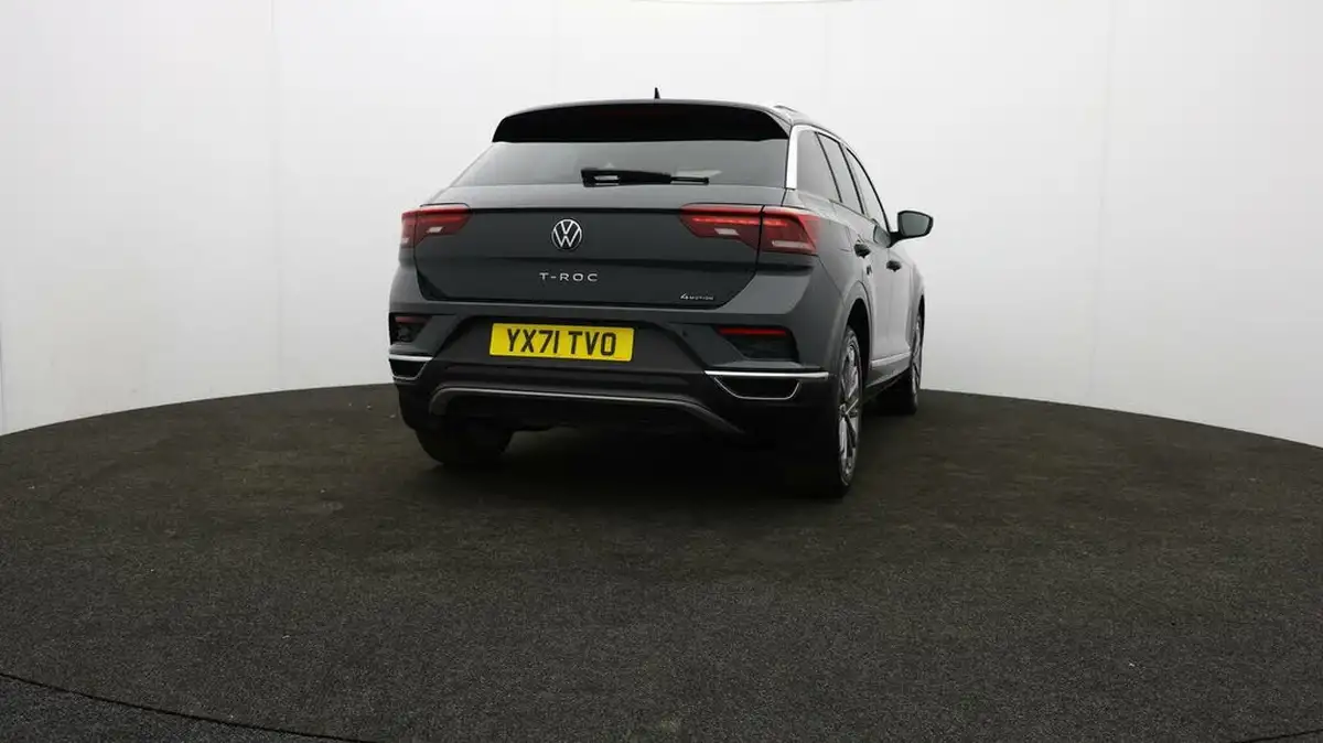 2021-volkswagen-t-roc-20-tsi-sel-big-74