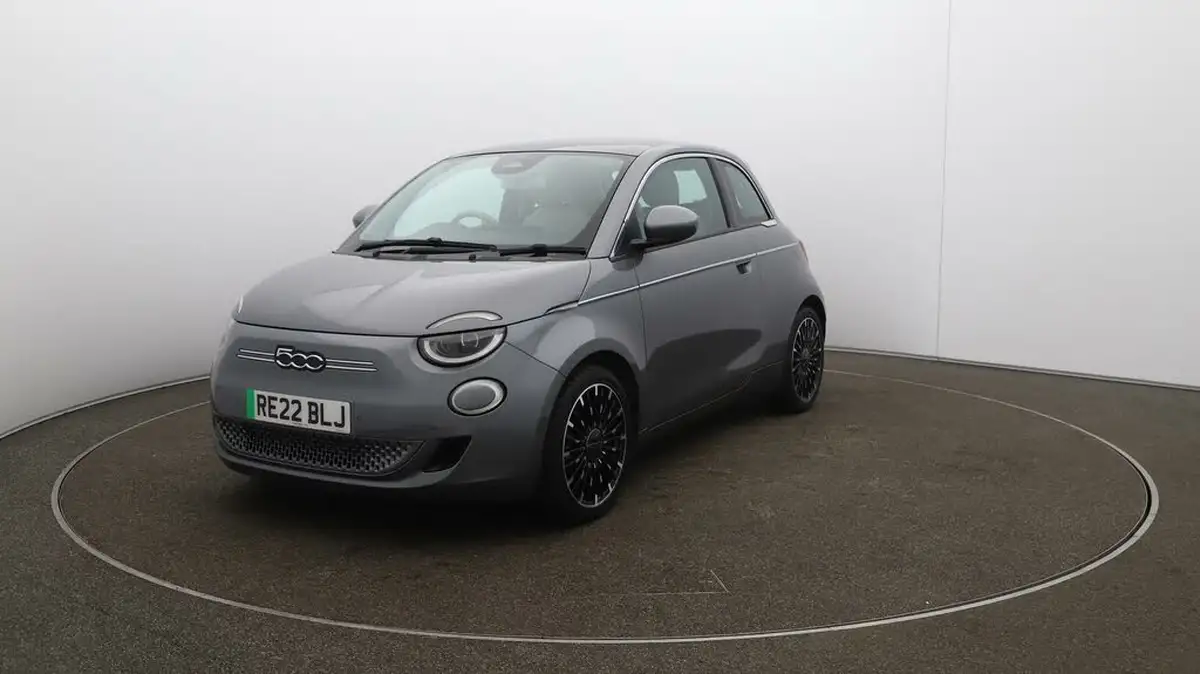 2022-fiat-500-e-la-prima-big-31