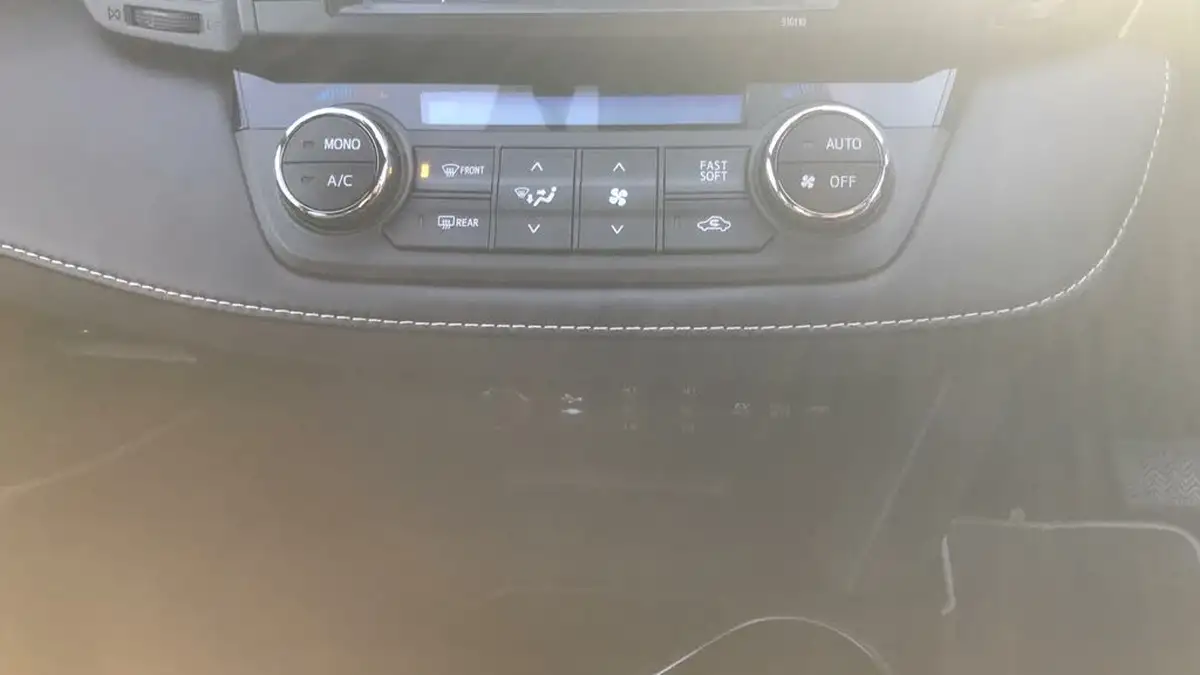2017-toyota-rav4-25-vvt-i-design-awd-big-20