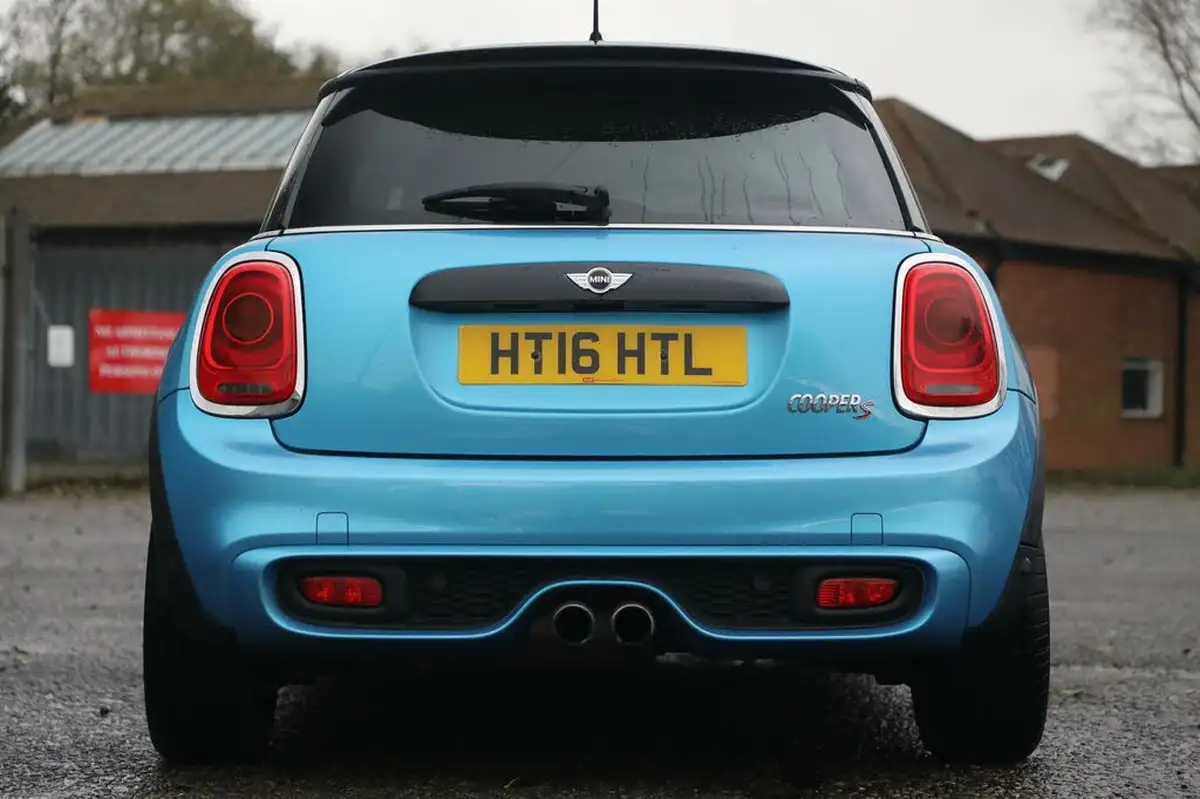2016-mini-cooper-20-cooper-s-ss-hatchback-3d-sport-auto-big-16
