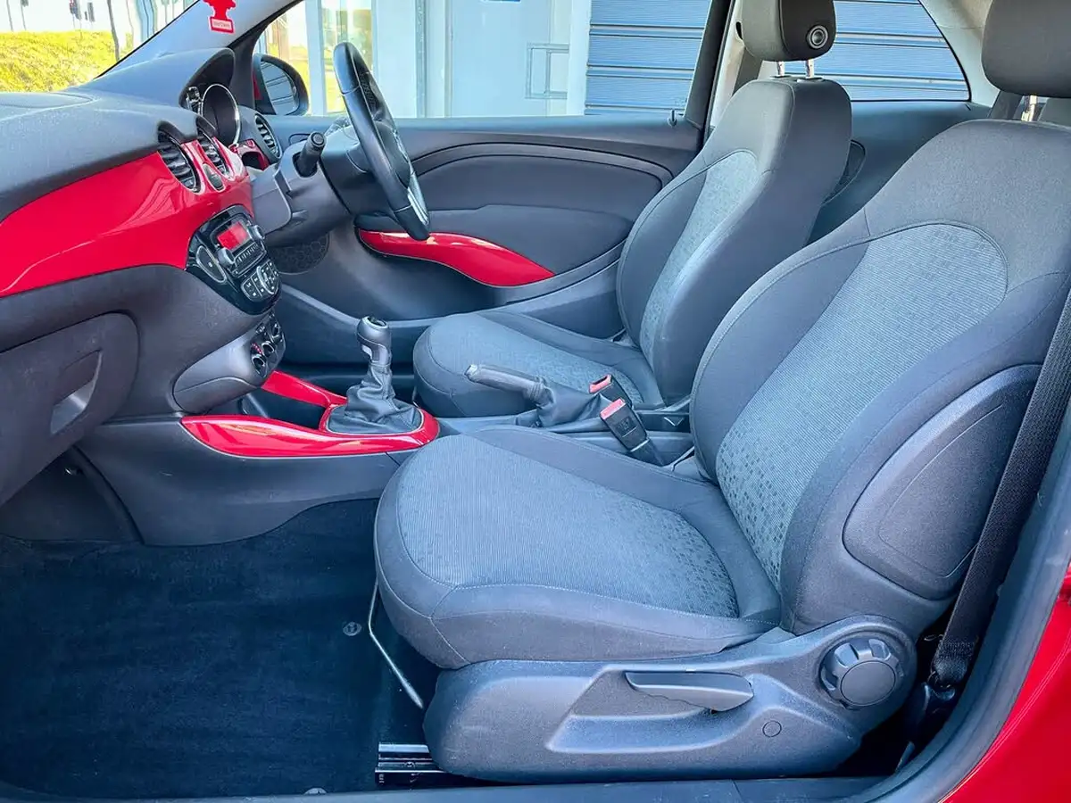 2015-vauxhall-adam-12-jam-big-11