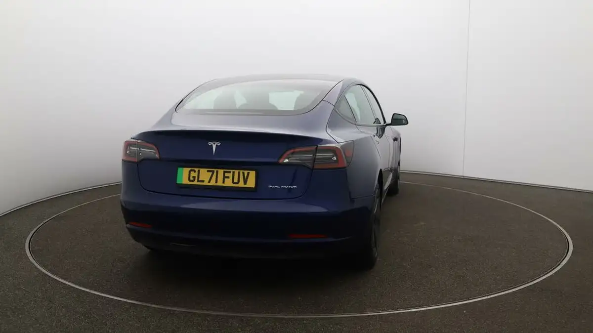 2021-tesla-model-3-e-long-range-awd-big-47