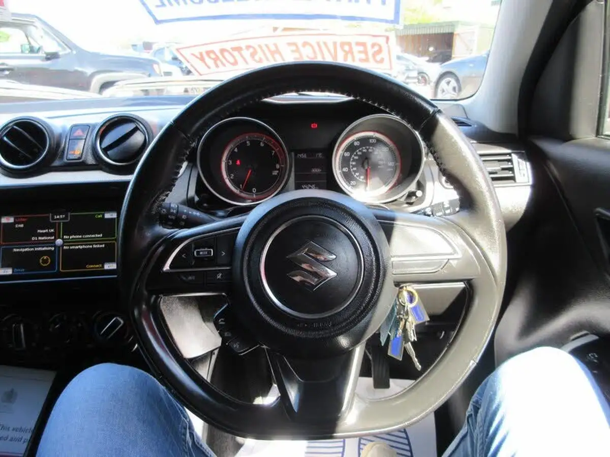 2018-suzuki-swift-10-boosterjet-sz-t-111ps-big-9