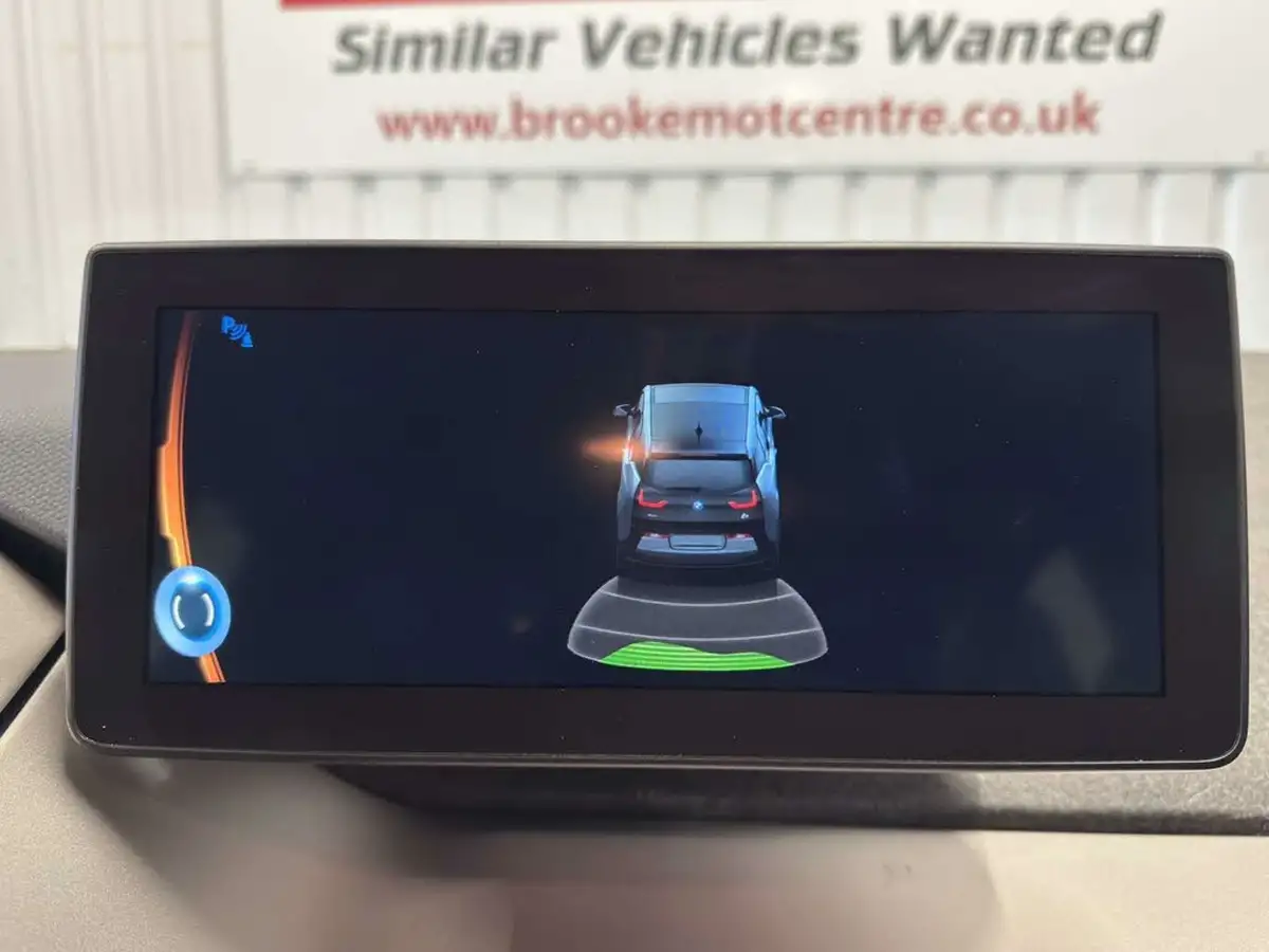 2014-bmw-i3-e-extended-range-big-25