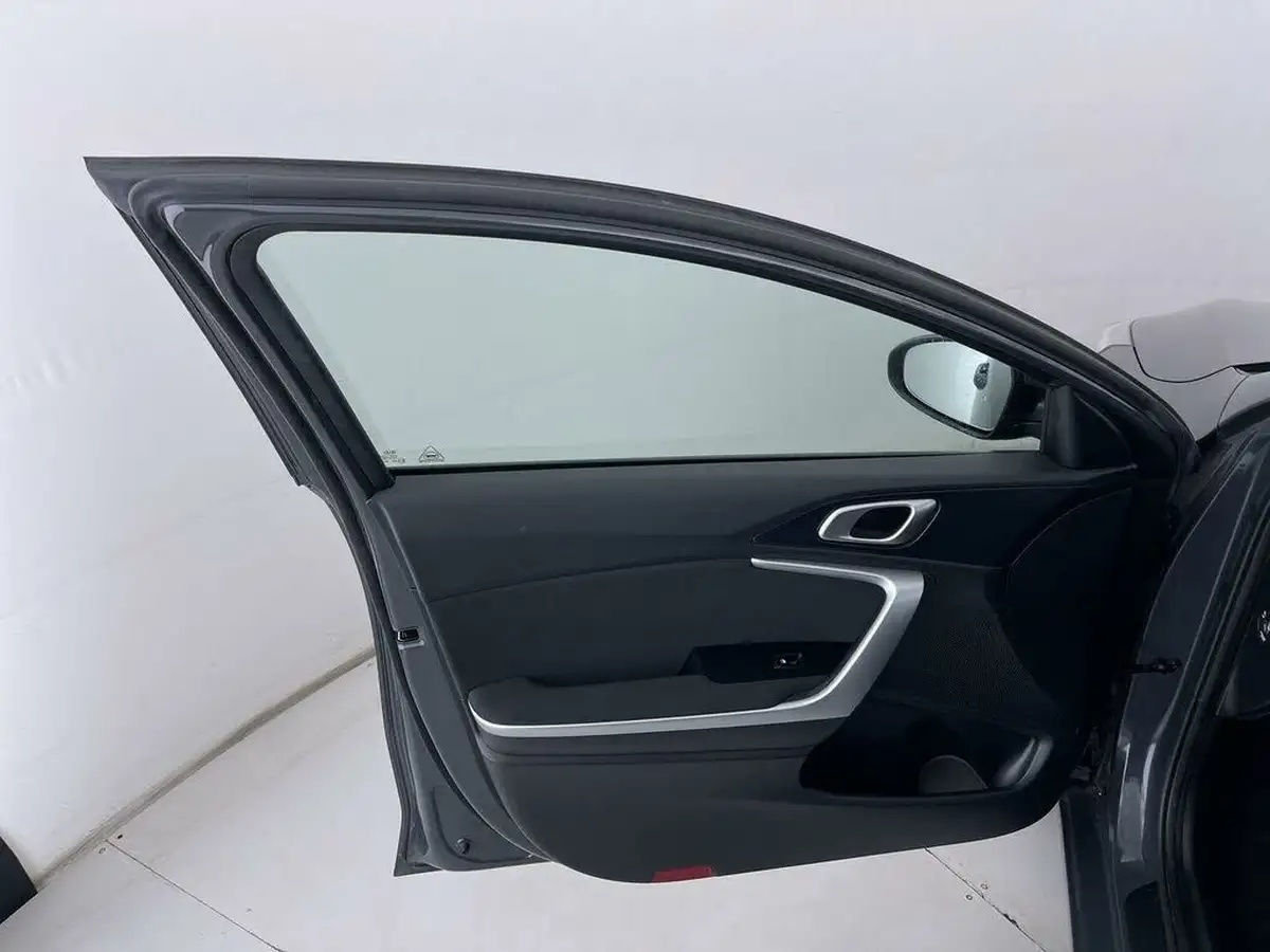 2019-kia-ceed-16crdi-2-eco-hatchback-big-25