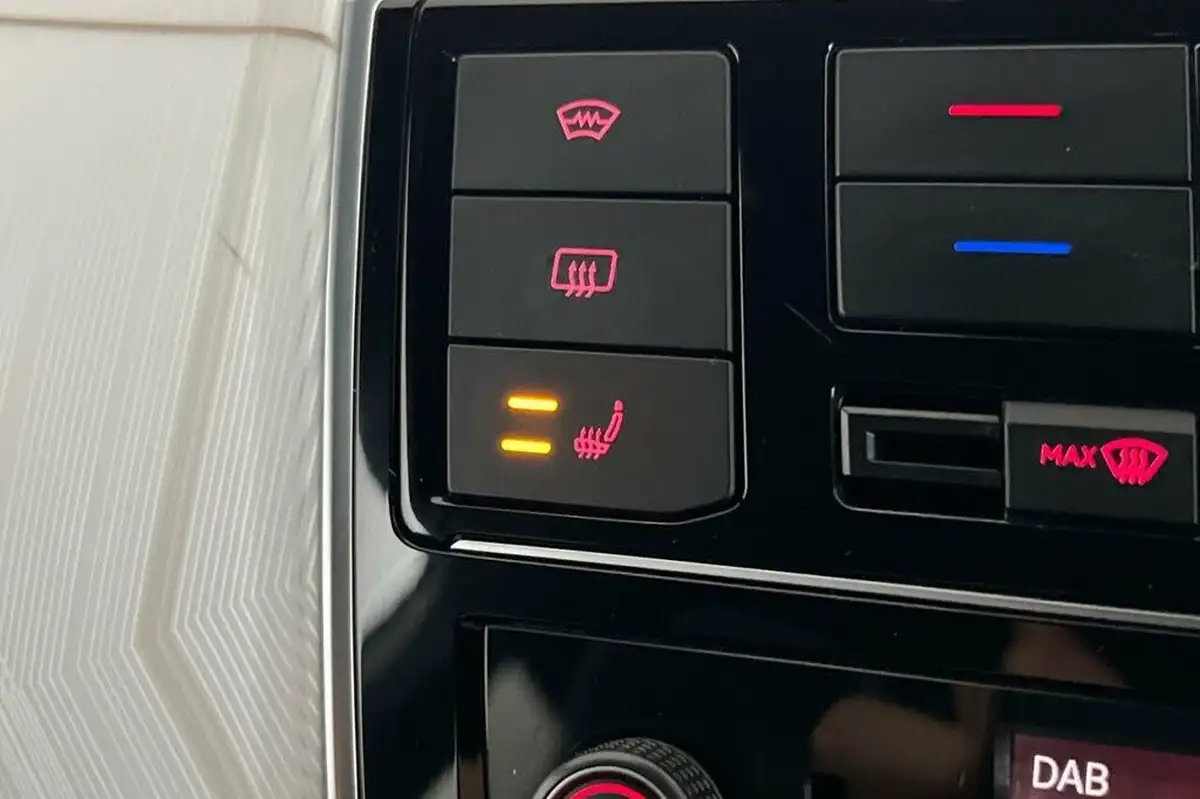 2021-seat-mii-e-big-25
