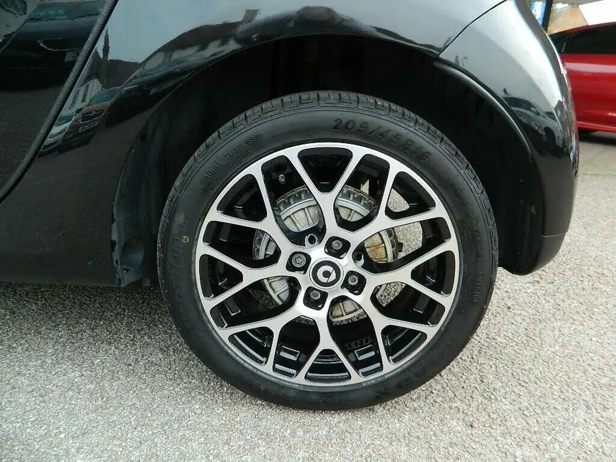 2020-smart-forfour-eq-prime-exclusive-big-20