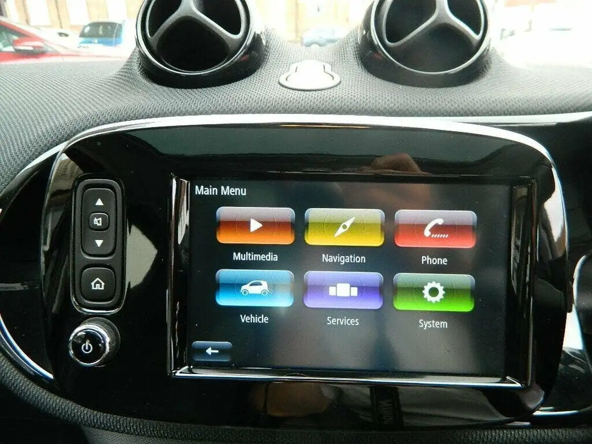 2020-smart-forfour-eq-prime-exclusive-big-44